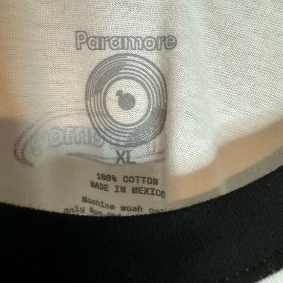 Paramore XL Drum Monster Graphic Ringer Tee Shirt White Concert Band Merch - Picture 3 of 5